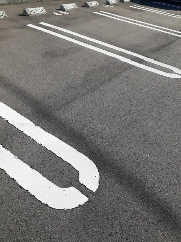 ロータス南島田Ｄの駐車場