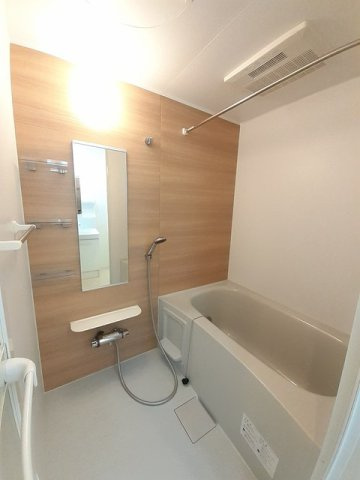 ロータス南島田Ｄの浴室