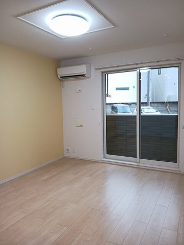 クラール南庄町　Ｂの居間・リビング