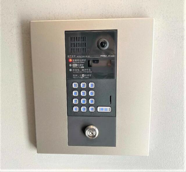 Ｔｉｅｒｒａ三軒茶屋のエントランス|オートロック 