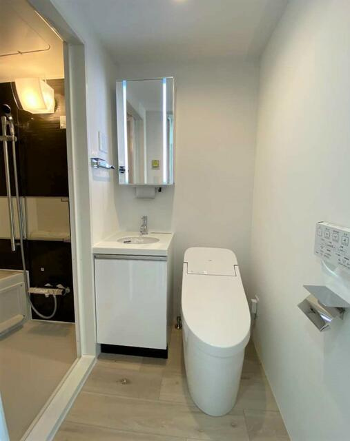 Ｔｉｅｒｒａ三軒茶屋の洗面所|独立洗面台、ウォシュレット 