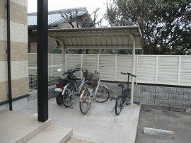 加古川市加古川町南備後のアパートのその他|駐輪場