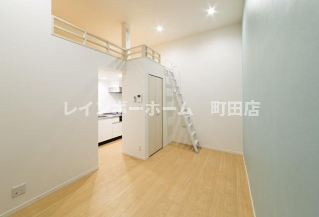 ラブリーレジデンス相模原※初期費用分割あと払いサービス利用可能物件の居間・リビング