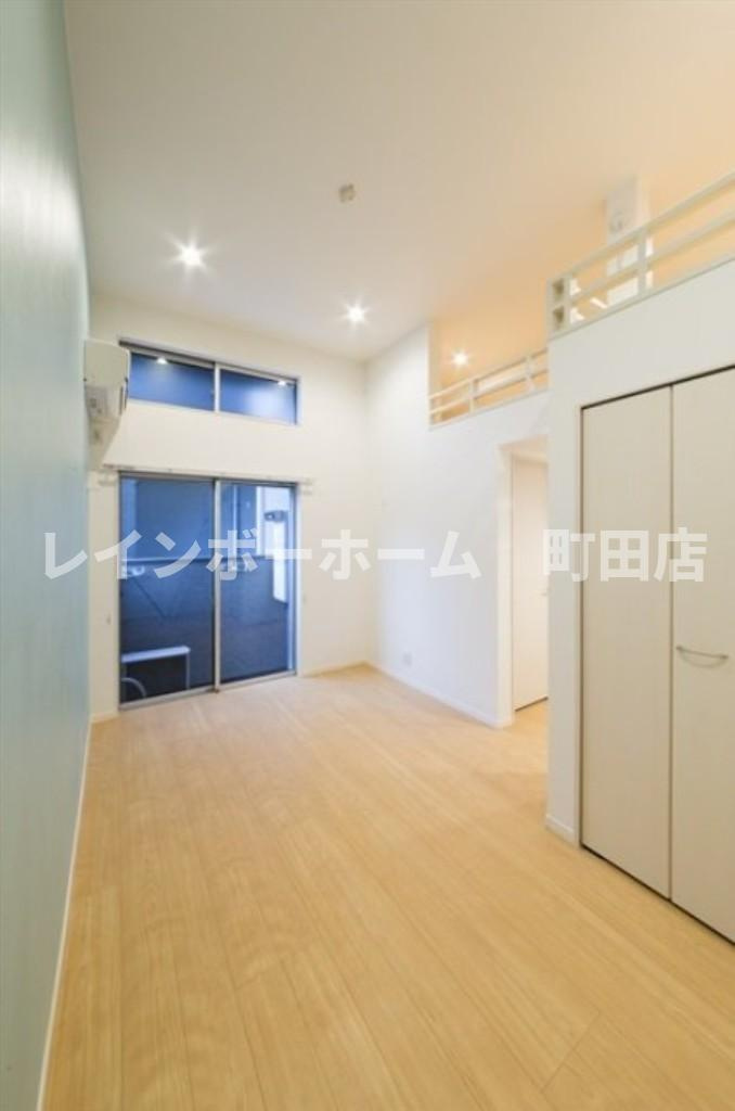 ラブリーレジデンス相模原※初期費用分割あと払いサービス利用可能物件の居間・リビング