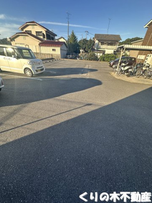 【駐車場】 | サンシャイン砂子 | 駐車場完備です