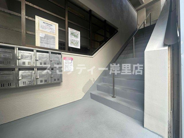 トーカイプラザ　弐号館のエントランス