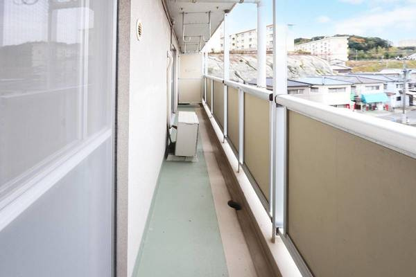 ビレッジハウス則松2号棟のバルコニー|ビレッジハウスの同一物件・同一タイプの間取りの写真です