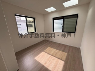 【洋室】 | 神戸市須磨区大黒町1丁目　新築戸建　仲介手数料無料！ | 使い勝手のいい洋室です