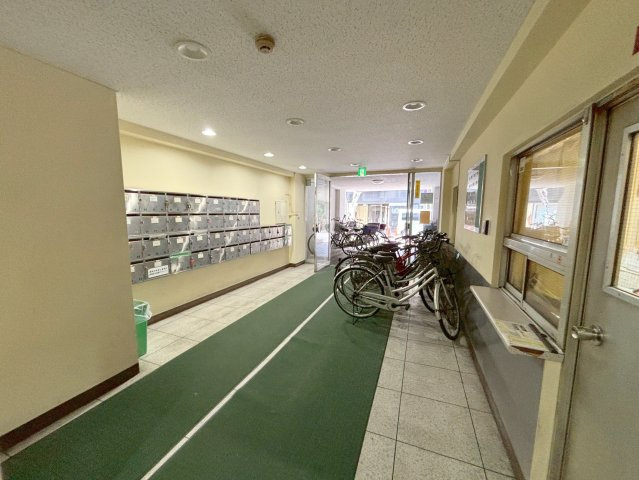 ローズコーポ新大阪第1のロビー