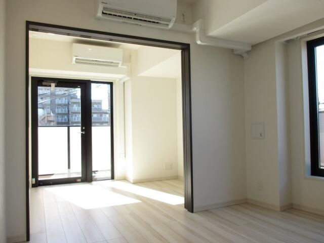 クレイシア板橋志村の居間・リビング