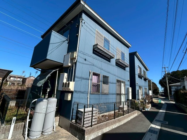 豊川市篠束町西宮のアパート