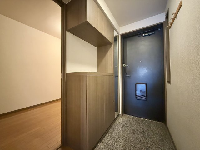 サンマンションアトレ猫ヶ洞の玄関
