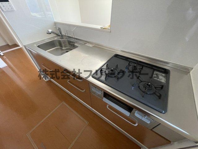 三鷹市北野２丁目のタウンのキッチン