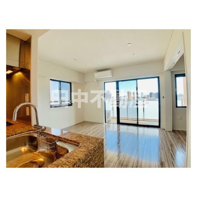 イニシアイオ西麻布の居間・リビング