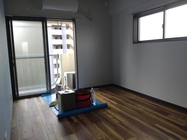 岡部ビルの寝室