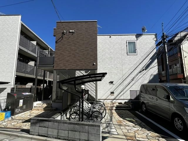 クレイノスヨンの外観