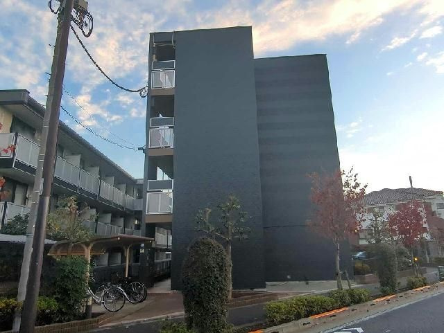 レオパレスＱＵＡＴＴＲＯの外観