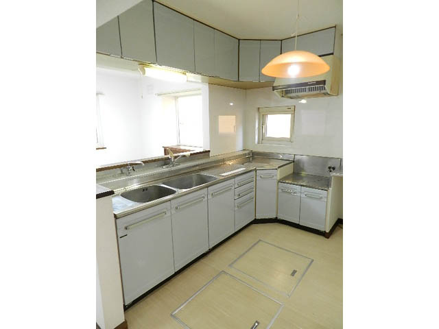 登別市若草町2丁目25-7戸建のキッチン