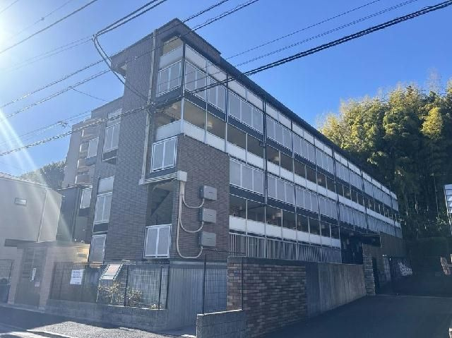 レオパレスア　ボンドの外観