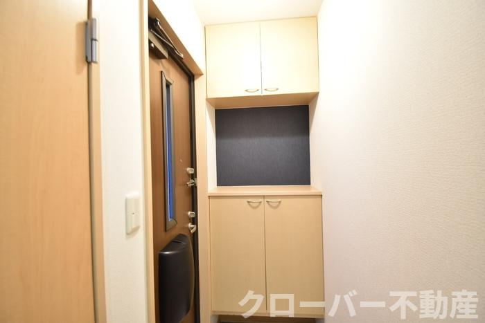 リビングタウン宇多津東 A棟の玄関|玄関