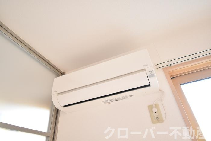 リビングタウン宇多津東 A棟の設備|備付エアコン（ＬＤＫ１２帖）