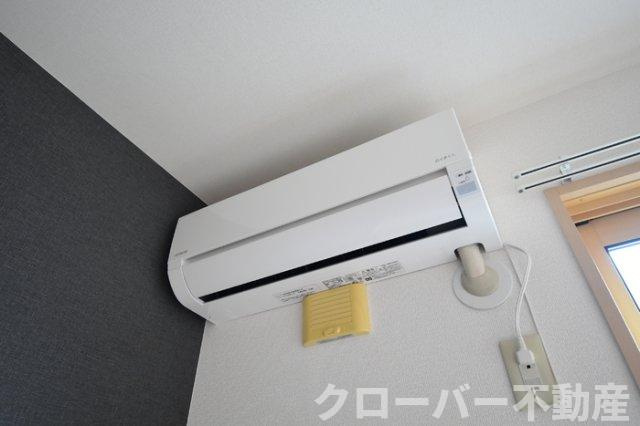 リビングタウン宇多津東 A棟のその他|備付エアコン（北洋室）