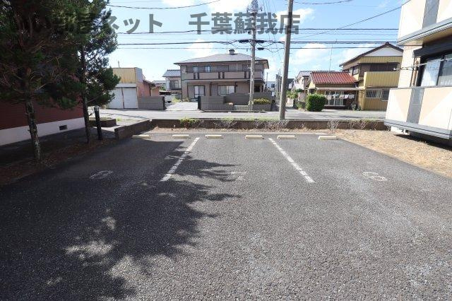 ファインビレッジの駐車場|駐車スペースもあります