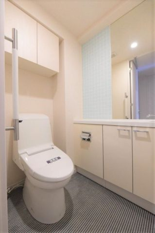 台東区浅草６丁目の賃貸マンションのトイレ