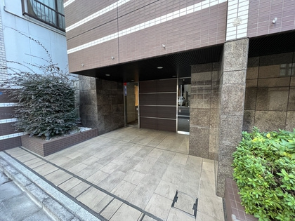 台東区浅草６丁目の賃貸マンションのエントランス