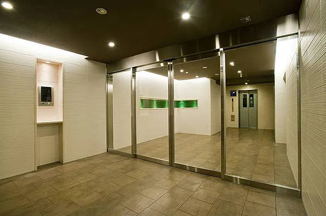 台東区浅草６丁目の賃貸マンションのロビー