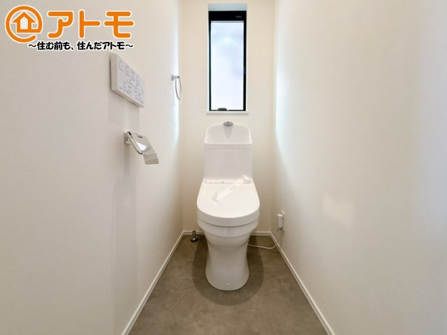 【トイレ】 | 裾野市佐野　新築一戸建て　全1棟 | ２つトイレがあるので朝も混みあわずに使うことができます！