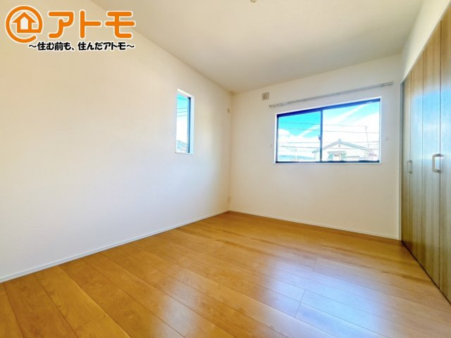 【子供部屋】 | 裾野市佐野　新築一戸建て　全1棟 | 収納豊富な洋室は使い勝手良好です！