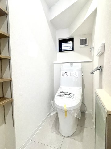 板橋区高島平5丁目　始発駅　綺麗なリフォーム住宅のトイレ