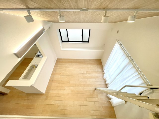 板橋区高島平5丁目　始発駅　綺麗なリフォーム住宅の居間・リビング