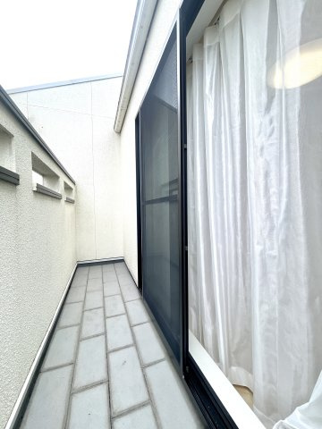 板橋区高島平5丁目　始発駅　綺麗なリフォーム住宅のバルコニー