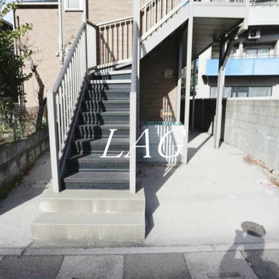 【その他共用部分】 | ラフィネ谷塚 | 共用階段です。