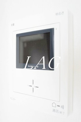【セキュリティ】 | ラフィネ谷塚 | モニター付きインターホンです。