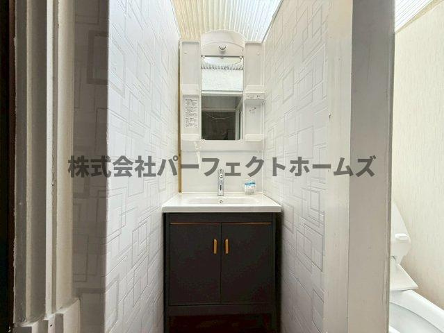 黒原旭町戸建　賃貸の独立洗面台|独立洗面台、朝の身支度には欠かせません