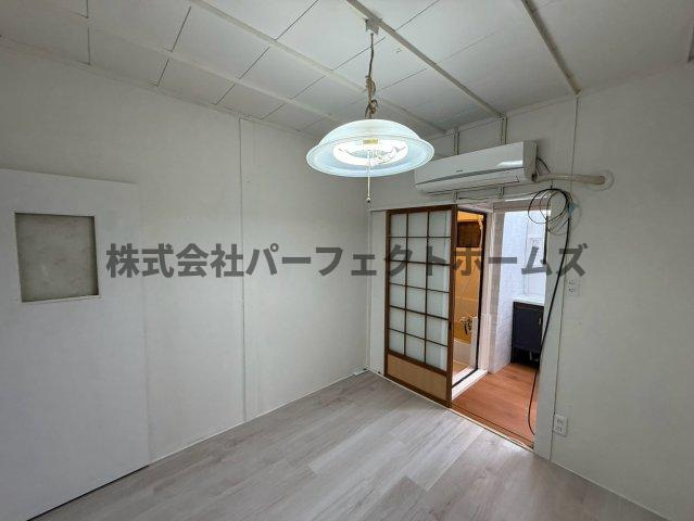 黒原旭町戸建　賃貸の洋室|スタンダードな洋室です