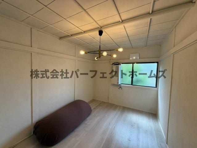 黒原旭町戸建　賃貸の洋室|使い勝手のいい洋室です