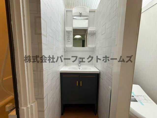 黒原旭町戸建　賃貸の独立洗面台|独立洗面台、朝の身支度には欠かせません