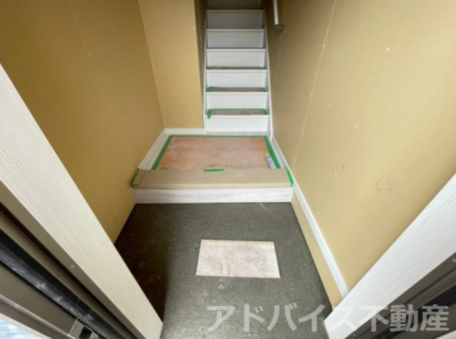 【玄関】 | ウィスタリア大川