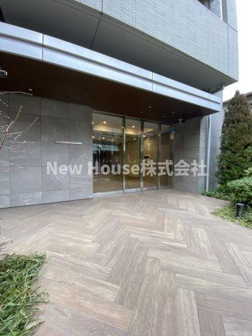 フレンシア椎名町のエントランス