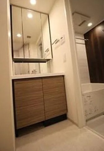 フレンシア椎名町の独立洗面台