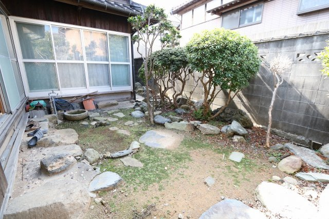 【庭】の画像