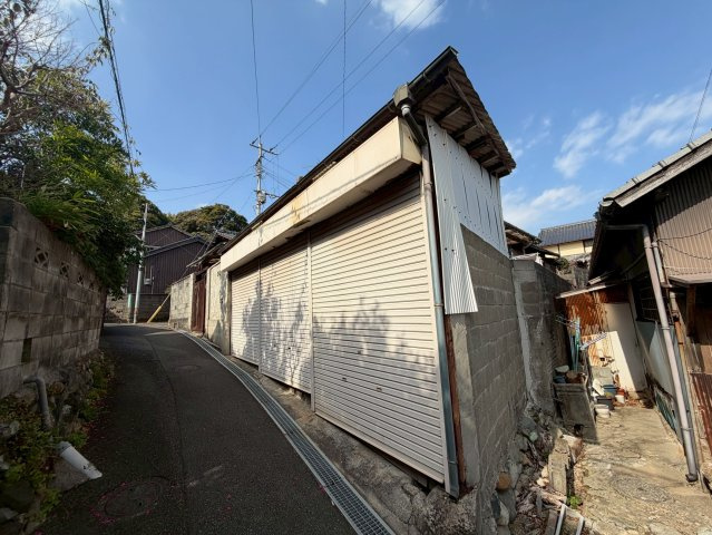 【前面道路含む現地写真】の画像