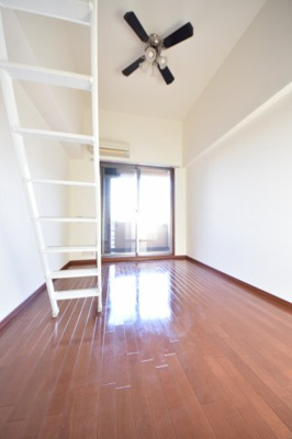 【居間・リビング】 | エステムコート三宮EASTポルトマーレ