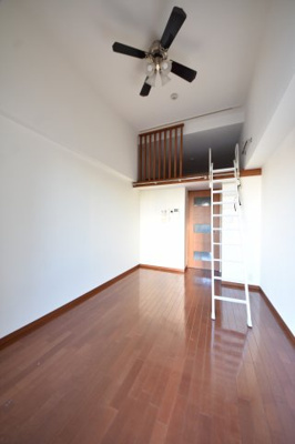 【居間・リビング】 | エステムコート三宮EASTポルトマーレ