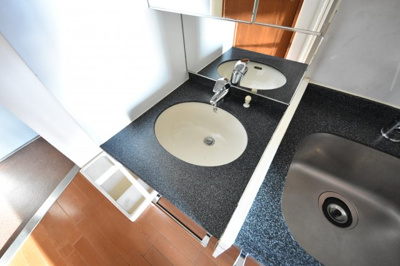 【独立洗面台】 | エステムコート三宮EASTポルトマーレ