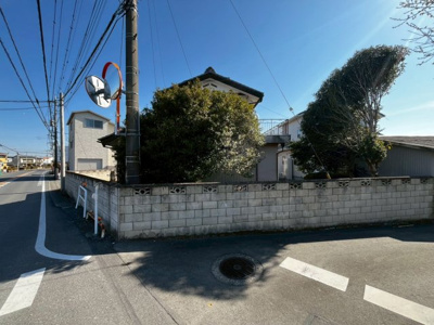 【前面道路含む現地写真】 | 本庄市西富田476-1の一部　売地